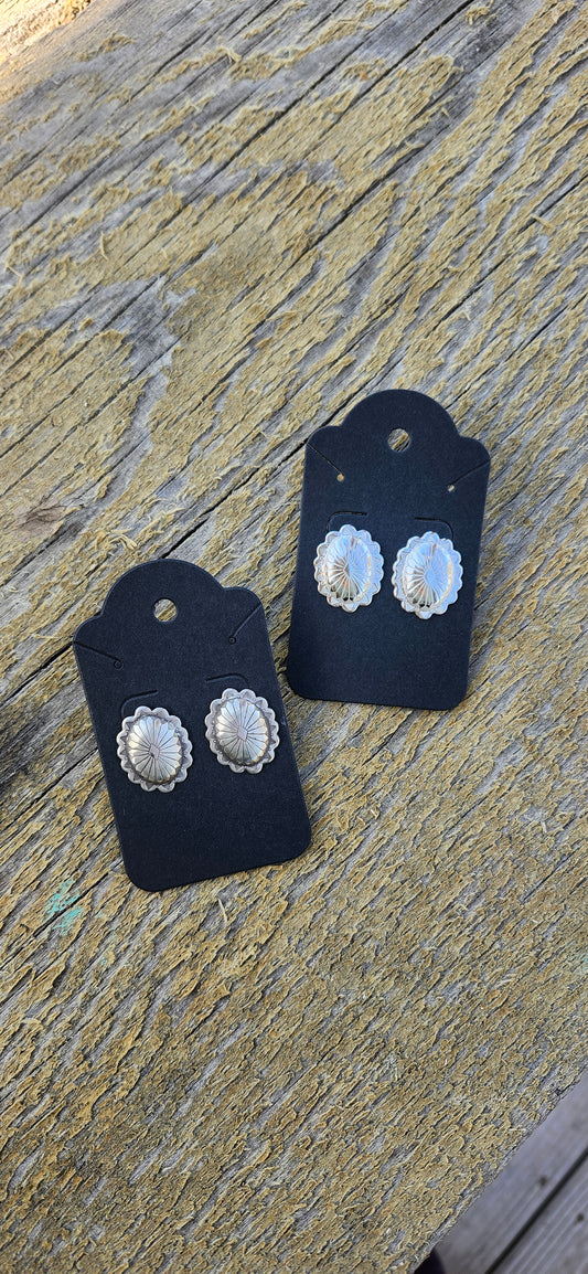 Conch Studs