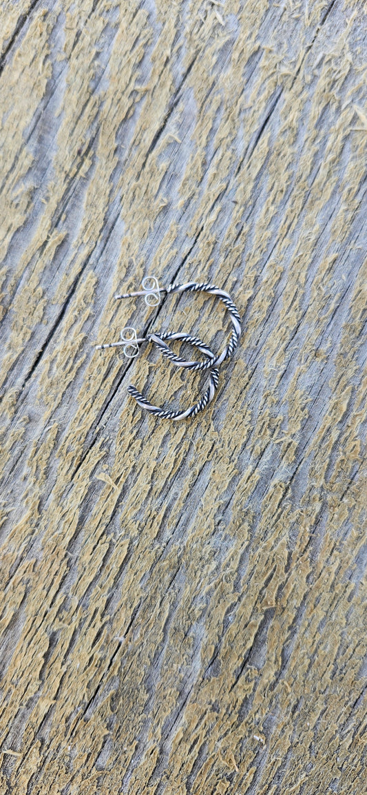 Twisted wire hoops 1/2"